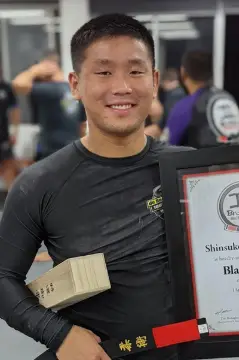 Shinsuke Kuwazuru